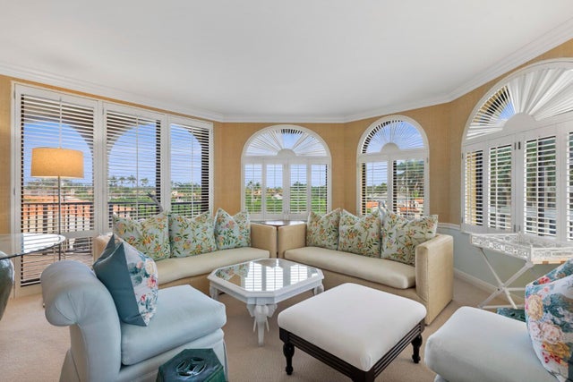 1 of 35 - 200 Bradley Pl #301, Palm Beach, FL