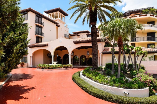 2 of 35 - 200 Bradley Pl #301, Palm Beach, FL