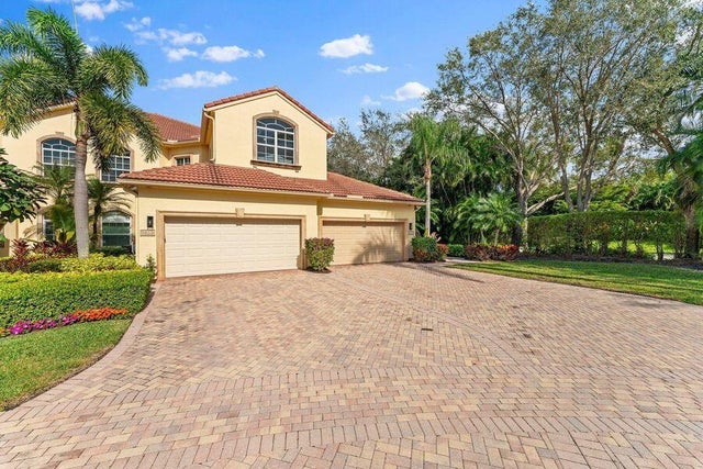 1 of 32 - 7502 Orchid Hammock Dr, West Palm Beach, FL