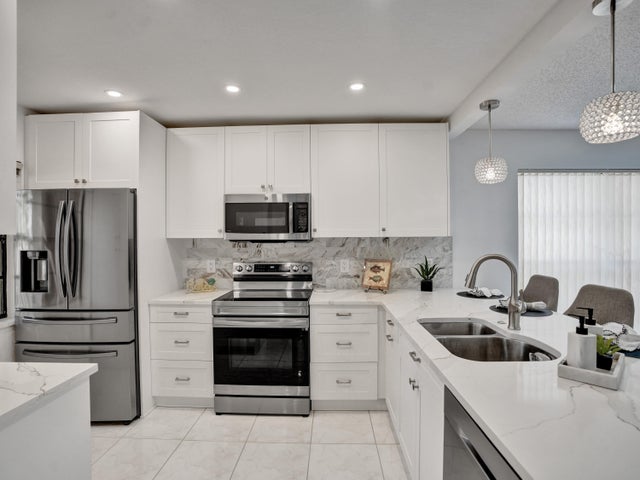 1 of 31 - 9266 Vista Del Lago B, Boca Raton, FL
