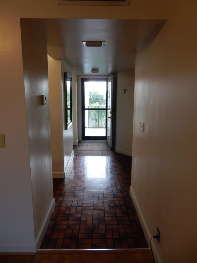 4 of 31 - 3138 Via Poinciana #416, Lake Worth, FL