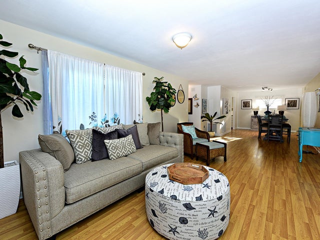 4 of 40 - 1630 Thumb Point Dr, Fort Pierce, FL