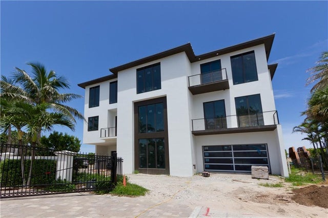 4 of 35 - 8120 S Ocean Drive, Jensen Beach, FL
