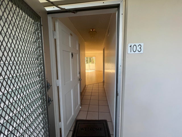 3 of 37 - 2682 S Garden Drive #103, Lake Worth, FL
