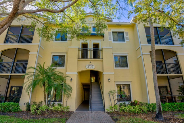 1 of 43 - 3020 Alcazar Place #207, Palm Beach Gardens, FL