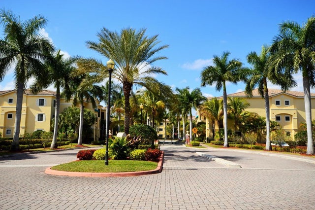3 of 43 - 3020 Alcazar Place #207, Palm Beach Gardens, FL