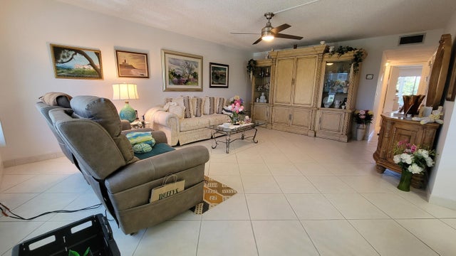 2 of 52 - 209 Greenbrier A, West Palm Beach, FL