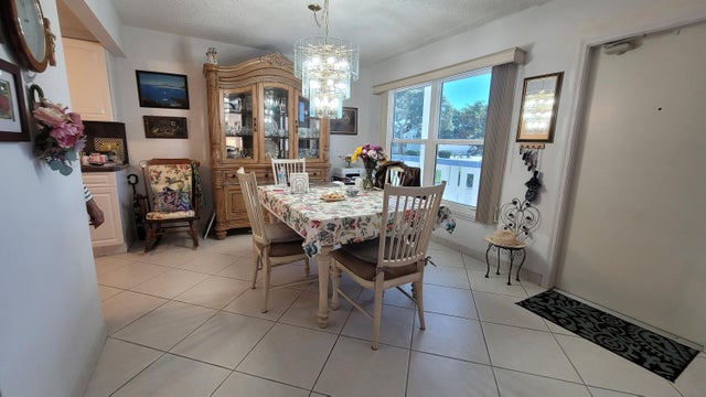 4 of 52 - 209 Greenbrier A, West Palm Beach, FL