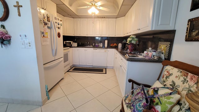 5 of 52 - 209 Greenbrier A, West Palm Beach, FL