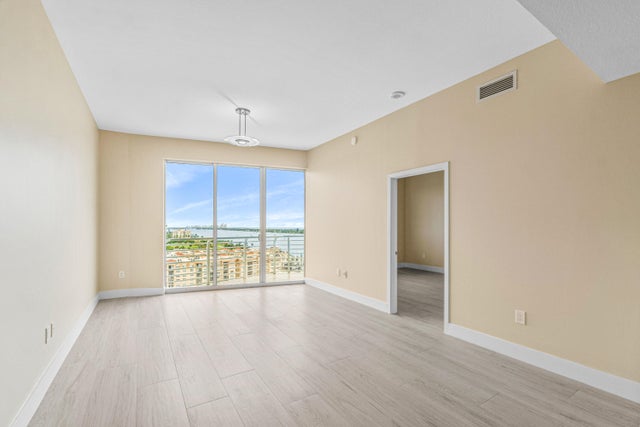 4 of 36 - 1551 N Flagler Dr #uph-03, West Palm Beach, FL