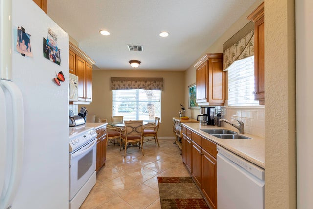 4 of 29 - 1507 Se Prestwick Lane #8, Port Saint Lucie, FL
