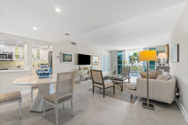 3 of 27 - 2780 S Ocean Blvd #406, Palm Beach, FL