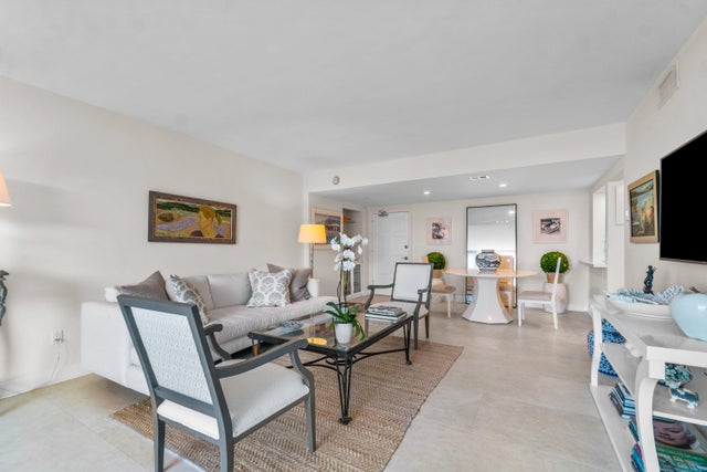 5 of 27 - 2780 S Ocean Blvd #406, Palm Beach, FL