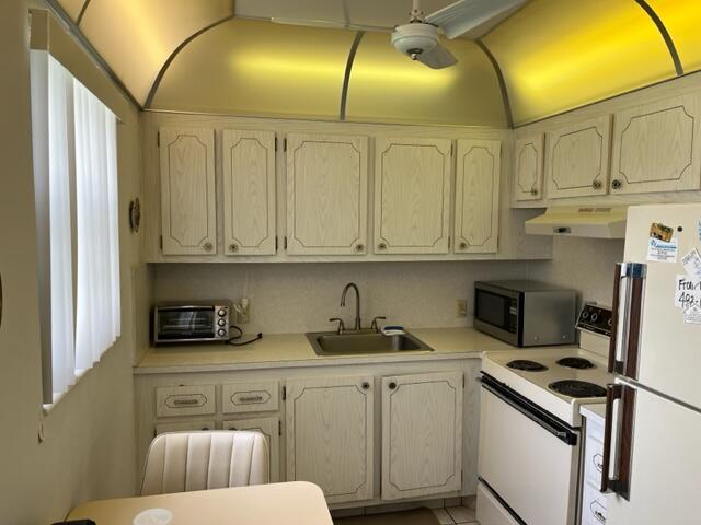 1 of 21 - 61 Dorset B, Boca Raton, FL