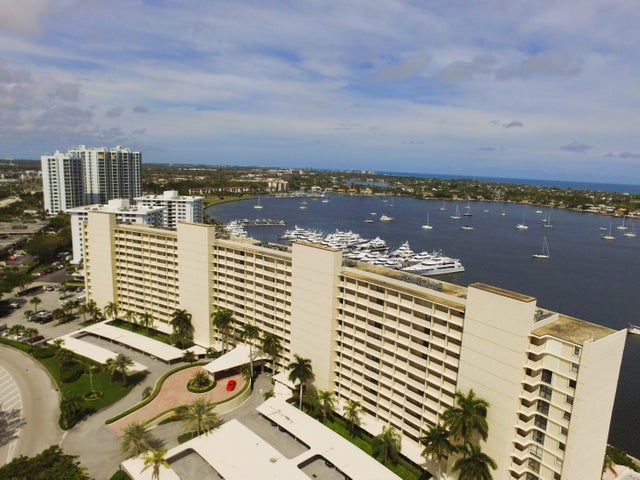 132 Lakeshore Drive #718, North Palm Beach