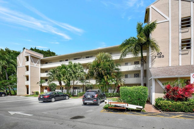 1 of 22 - 7185 Huntington Lane #301, Delray Beach, FL