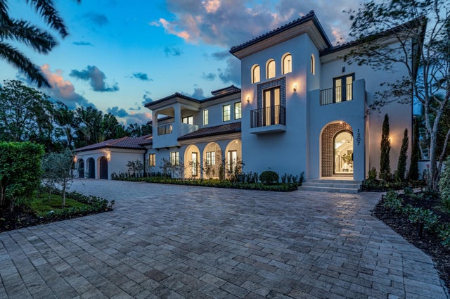 4 of 46 - 1207 Spanish River Rd, Boca Raton, FL