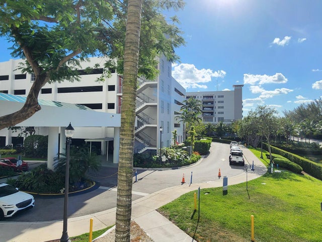 4 of 12 - 15051 Royal Oaks Lane #202, North Miami, FL
