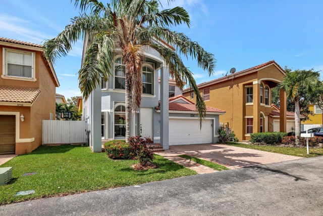 3 of 61 - 3768 Sw 50th Court, Fort Lauderdale, FL