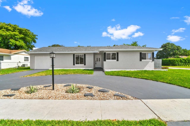2 of 38 - 6575 Whispering Wind Way, Delray Beach, FL