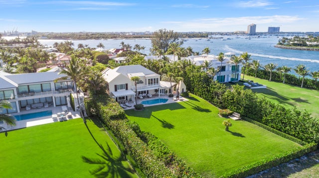 2 of 60 - 143 E Inlet Dr, Palm Beach, FL