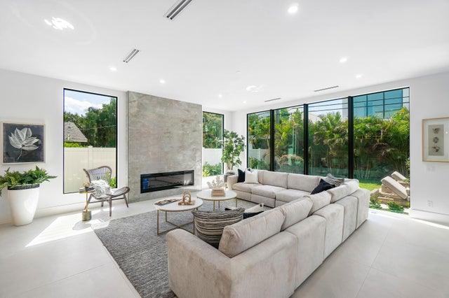 4 of 45 - 444 Ne 5th Street, Boca Raton, FL