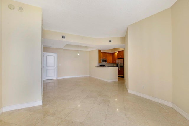 4 of 42 - 701 S Olive Av #626, West Palm Beach, FL