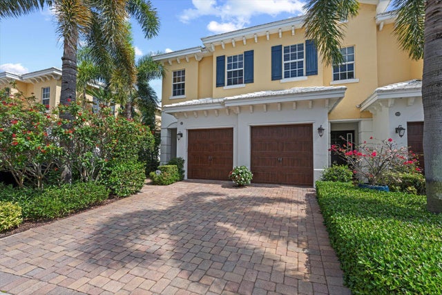 1 of 32 - 218 Mariner Court, North Palm Beach, FL
