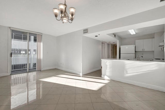 2 of 39 - 104 Sw 9th Street #1403, Miami, FL