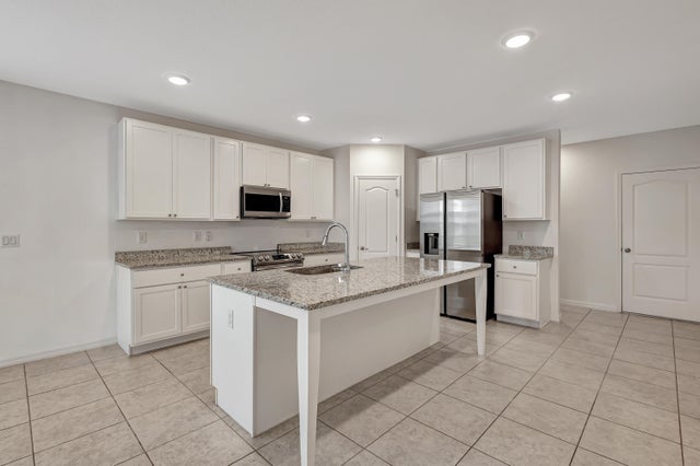 5 of 35 - 10853 Sw Vasari Wy, Port Saint Lucie, FL