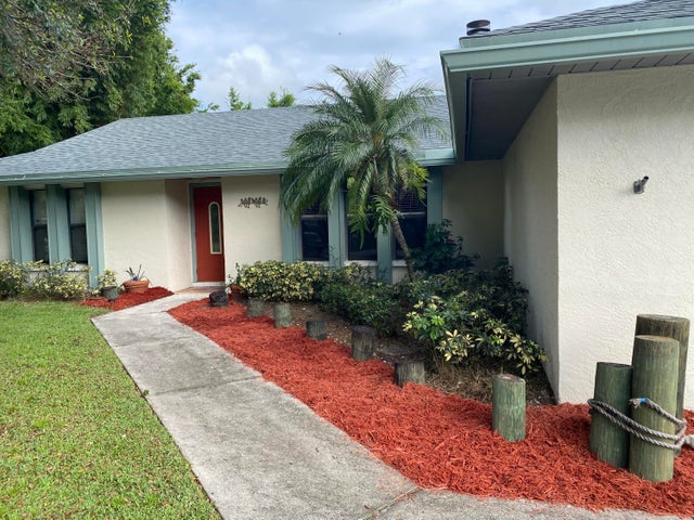 2 of 21 - 6738 Nw Daffodil Lane, Port Saint Lucie, FL