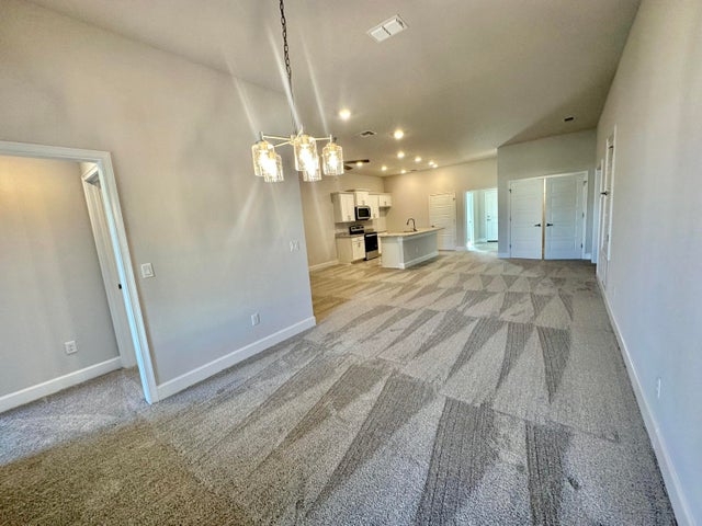 5 of 35 - 8636 Modeno St, Fort Pierce, FL