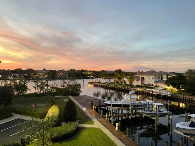 1 of 40 - 13461 Treasure Cove Cir, North Palm Beach, FL