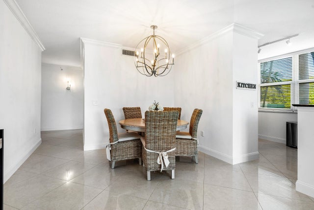5 of 25 - 700 E Boynton Beach Blvd #202, Boynton Beach, FL