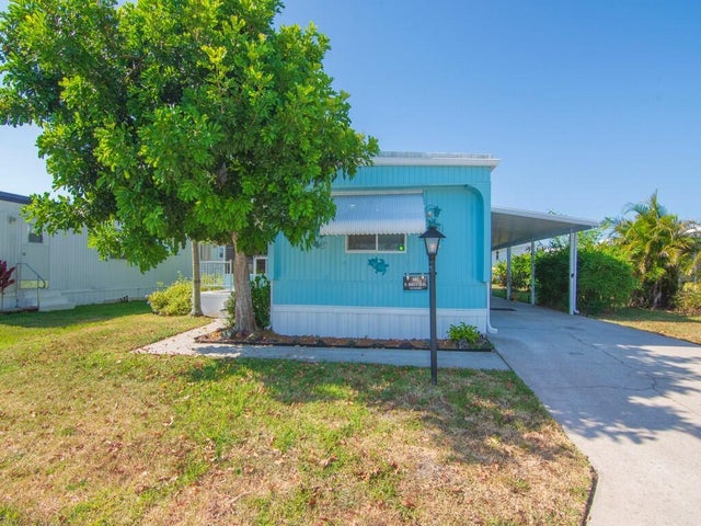 1 of 38 - 102 N Warner Dr, Jensen Beach, FL