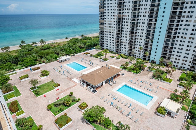 4 of 44 - 1201 S Ocean Dr #1911n, Hollywood, FL