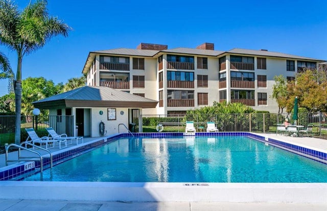 1 of 38 - 162 Se Saint Lucie Boulevard #b403, Stuart, FL