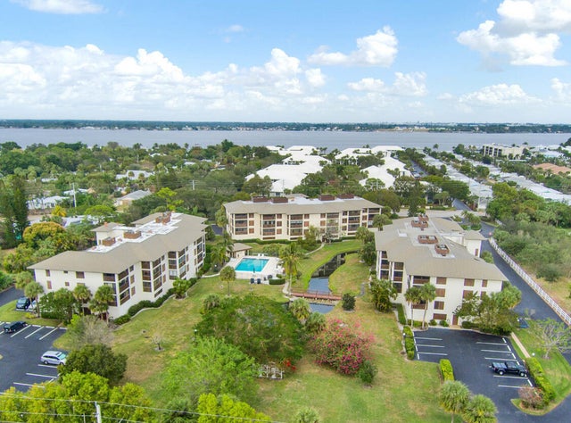 2 of 38 - 162 Se Saint Lucie Boulevard #b403, Stuart, FL