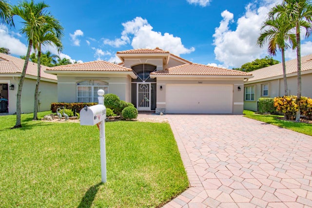 2 of 30 - 5802 Royal Club Dr, Boynton Beach, FL