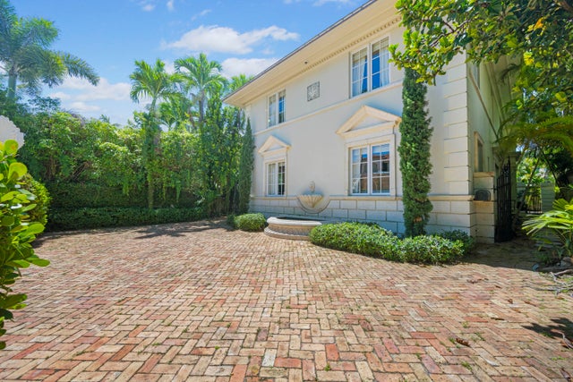2 of 36 - 408 Chilean Av, Palm Beach, FL