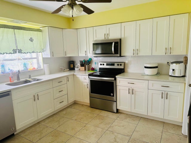 4 of 10 - 4964 Eaglewood Road #a, Boynton Beach, FL