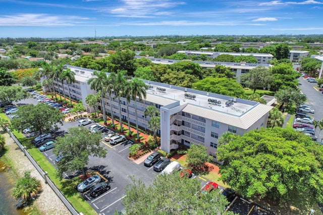 3 of 64 - 2004 Granada Dr #l2, Coconut Creek, FL