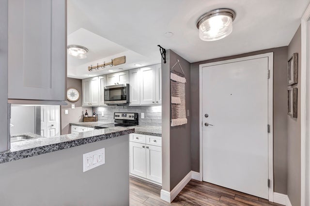 4 of 60 - 3000 N Ocean Dr #17-b, Singer Island, FL