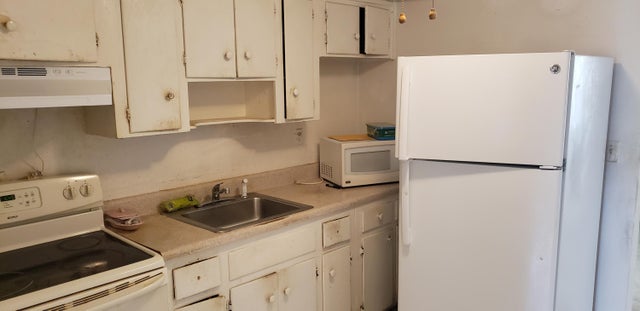 5 of 20 - 1448 W 31st St, Riviera Beach, FL