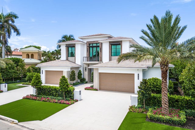 4 of 74 - 471 Royal Palm Way, Boca Raton, FL