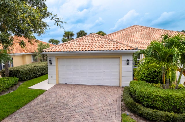 5 of 54 - 997 Sw Balmoral Trce Trce, Stuart, FL