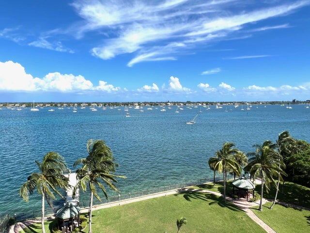 5200 N Flagler Drive #803, West Palm Beach