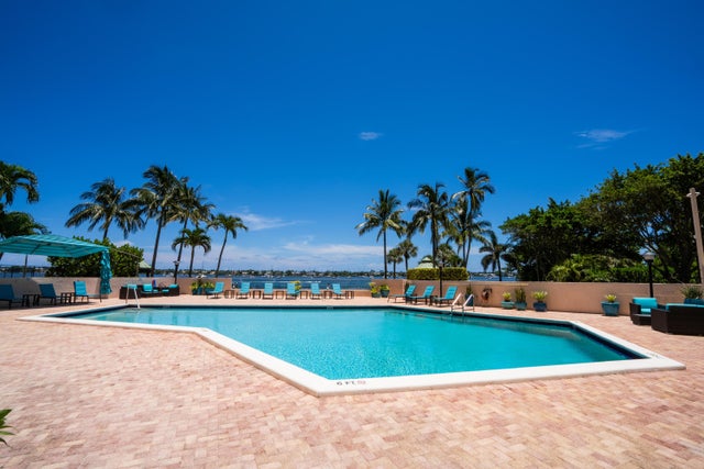 5 of 66 - 5200 N Flagler Drive #803, West Palm Beach, FL