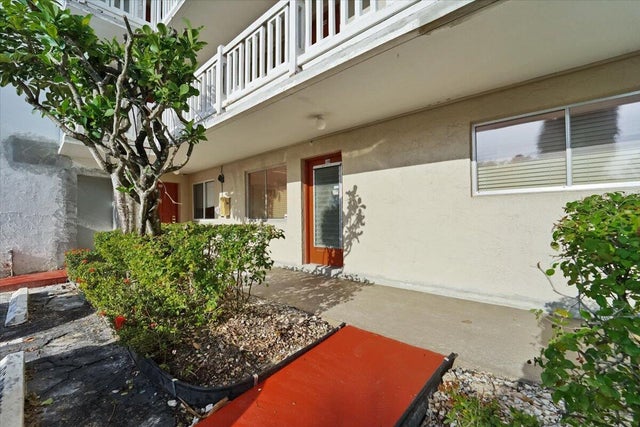 2 of 19 - 3601 Inverrary Drive Dr #102, Lauderhill, FL