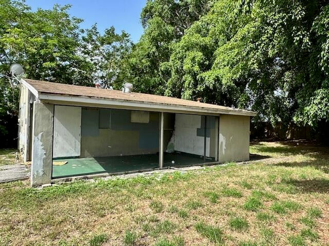 1 of 17 - 4719 Pinewood Avenue, West Palm Beach, FL